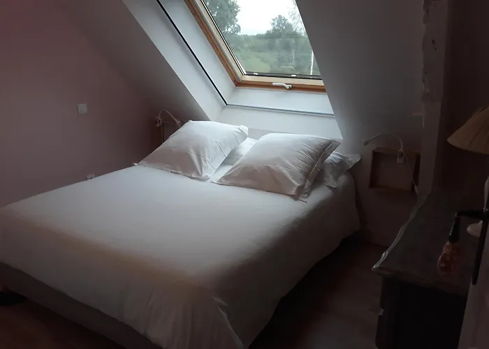 De La Houssiere * Joue-du-Bois